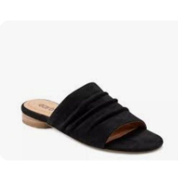 Earth Talma Ruched Band Black Suede Slide Sandals Size 5 NWT - Picture 1 of 7